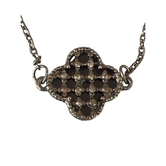 Silver Tone Long Chain Necklace Clover Leaf Stations Black Glass Reversible Adj - Picture 4 of 4